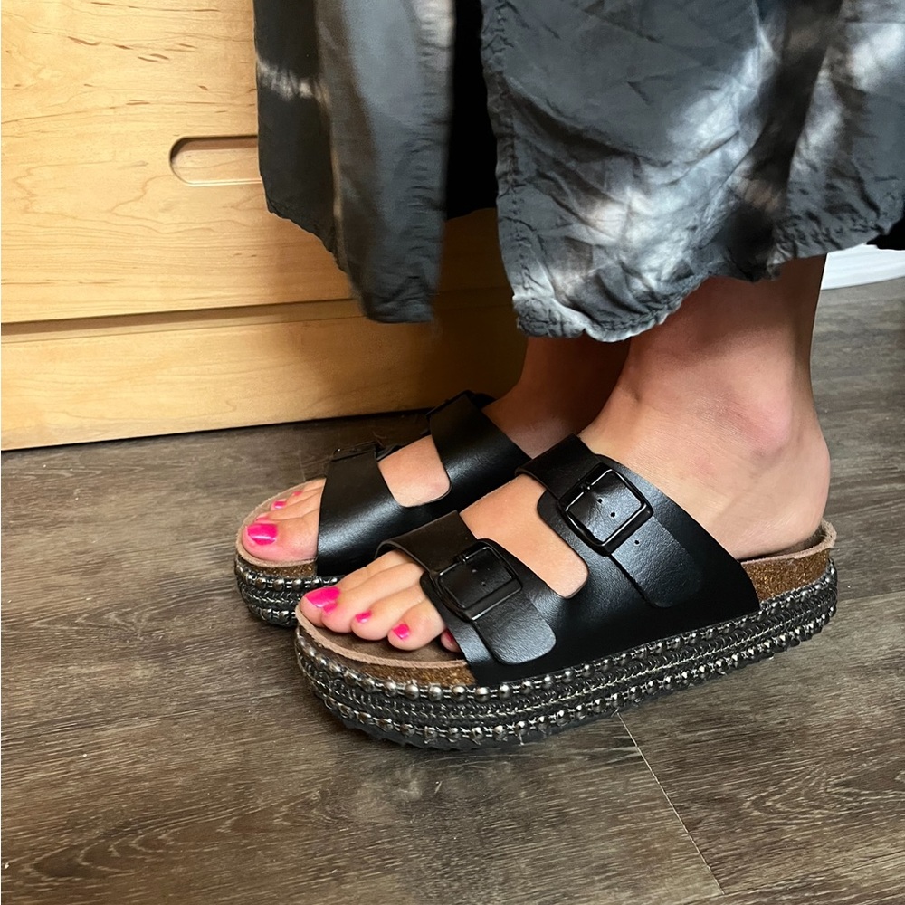 Platform black sandals for summer (from Spain)